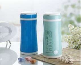 厂家直销新款塑料密封双层保温杯 价格优势与产品详情